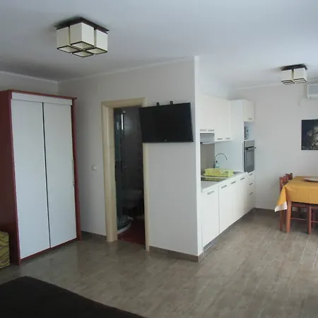 Apartmani Romano *