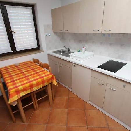 Apartmani Romano Apartment *